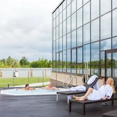 Robinson Club & 4*